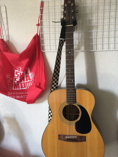 弦楽器、ギター YAMAHA FG-130