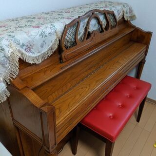 売却!★アップライトピアノ　消音付き　インテリア調