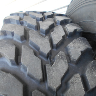 値下げしました【ジムニーリフトアップ車など】ＴＯＹＯ　ＴＲＡＮＰＡＴＨ　タイヤ ４本セット