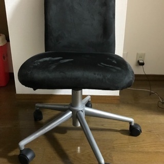 椅子（ニトリ製）
