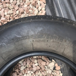 値下げ！使用期間3ヶ月！ブリジストントラックタイヤ4本