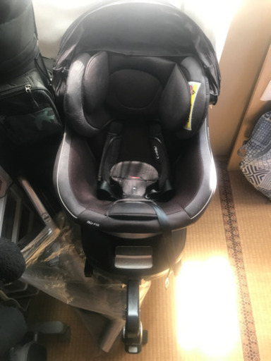 combi チャイルドシート
