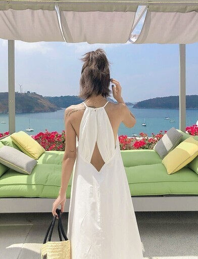 バックスタイルがかわいい 白のワンピース ひなぼー プロフ必読 豊川のワンピースの中古 古着あげます 譲ります ジモティーで不用品の処分