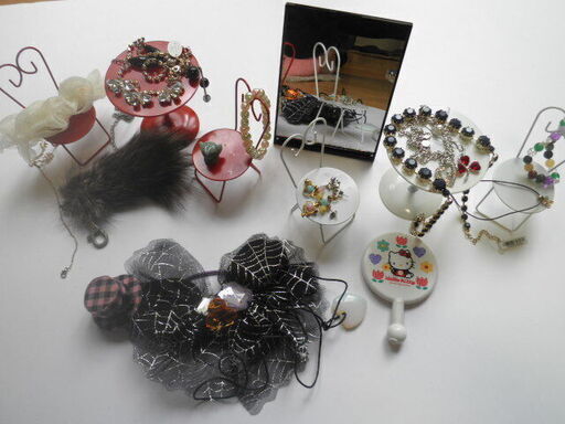 小学生 高校生ぐらいのアクセサリー ミスティ 園部のアクセサリー ネックレス の中古 古着あげます 譲ります ジモティーで不用品の処分