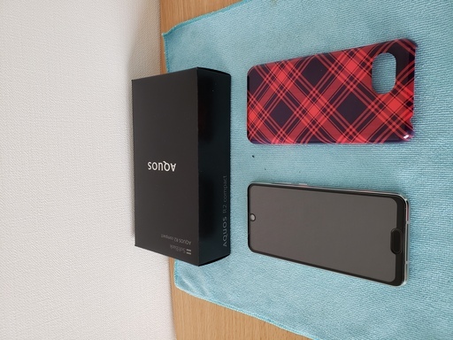 softbank AQUOS R2 compact SIMロック解除済み
