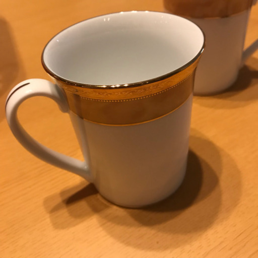 Noritake ノリタケ ペアマグカップ ゴールド ともち 大蔵谷の家具の中古あげます 譲ります ジモティーで不用品の処分
