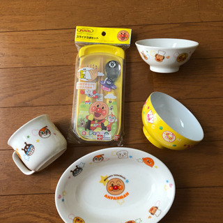 【取引中】子供用 アンパンマン 食器セット 箸セット、茶碗、お椀...