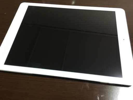 iPad Air Wi-Fiモデル 32GB MD789J/B アイパッド