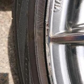 タイヤアルミ付きの四本セット