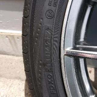 タイヤアルミ付きの四本セット