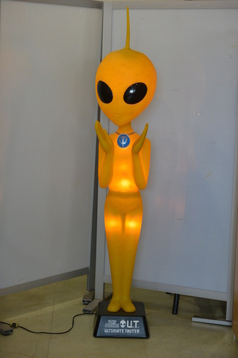 大きい 等身大 宇宙人 日清 U.T. UFO ビックライトフィギュア 実物大 非売品 看板灯