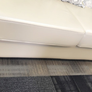 本革製 チェスターフィールド調３Pソファー 