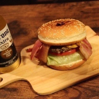 ハンバーガー1000個無料で差し上げます🍔 − 東京都