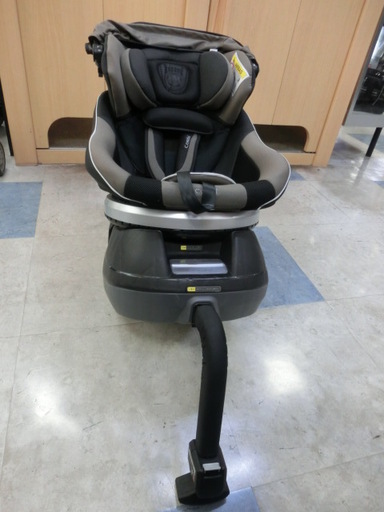チャイルドシート　Ｃｏｍｂｉ　ＺＥＵＳＴＵＲＮ　ＥＵＲＯ【トレファク上尾店】