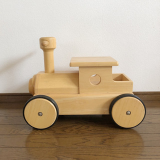 乗用玩具 機関車 のりもの 室内 木製 タイヤゴム