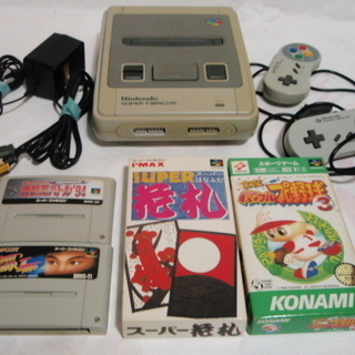 スーパーファミコン本体　カセット4本　（中古）