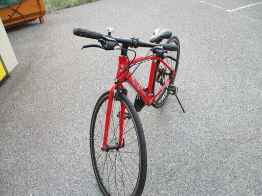 エコプラス小倉南店】air-on クロスバイク 赤 3×7段変速 28
