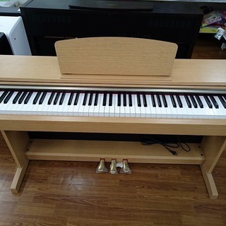 YAMAHA　電子ピアノ　YDP-161C　2012年製