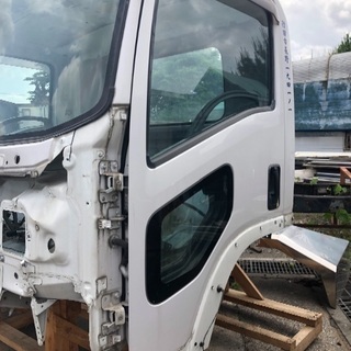 五十鈴  8t  ミキサー車  キャビン  中古
