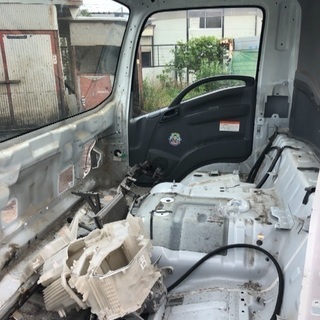 五十鈴  8t  ミキサー車  キャビン  中古