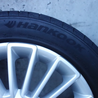 VolksWagen UP!(フォルクスワーゲン アップ) High UP!用純正ホイール・タイヤ4本、ホイールボルトセット