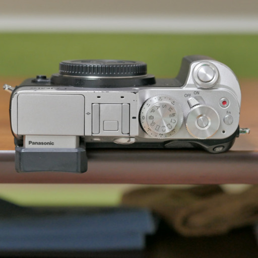 Panasonic LUMIX GX8 ボディとおまけ