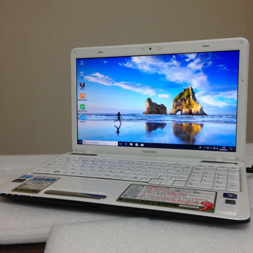 11 ハイスペックCorei7‼️人気ホワイト東芝TOSHIBAダイナブック爆速メモリ8GBノートパソコン