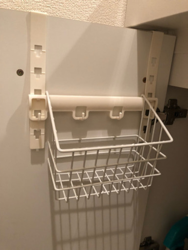 スパイスラック 鍋蓋フック 扉裏収納グッズ マグネット傘立てワイヤーネット 鴨居フック 4 タオルハンガー 2 マグネット式ふきん掛け 6な Jamspark 鵠沼海岸の生活雑貨の中古あげます 譲ります ジモティーで不用品の処分