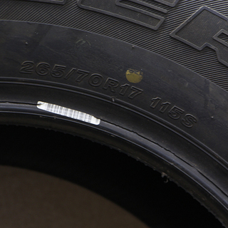 265/70R17 FJクルーザー 2014年製 ブリジストン デューラー DUELER H/T（6ET1439nwx）