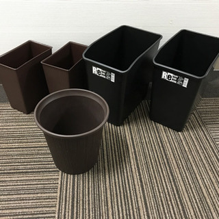 プラスチック 入れ物5個セット