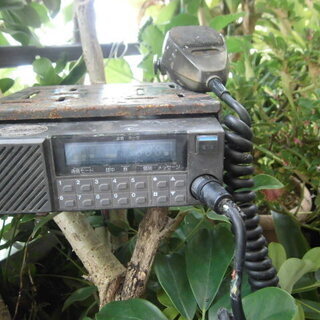 錆で汚れた　超レトロなアメリカンな雰囲気の業務用無線機NEC T...