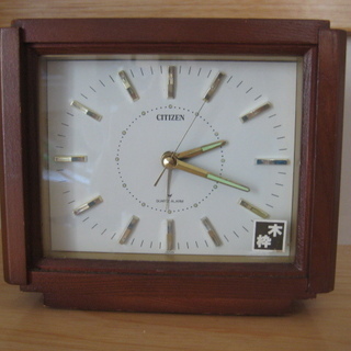 レトロ　木枠　置き時計　