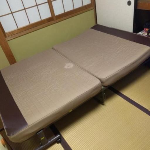 山善極厚マット 折りたたみベッド セミダブル Merci 泉ヶ丘の家具の中古あげます 譲ります ジモティーで不用品の処分