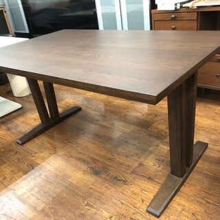 karimoku(カリモク)のベンチダイニング4点セット