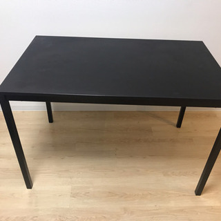 【無料】IKEAのダイニングテーブル（ブラック）（お引取先決定し...