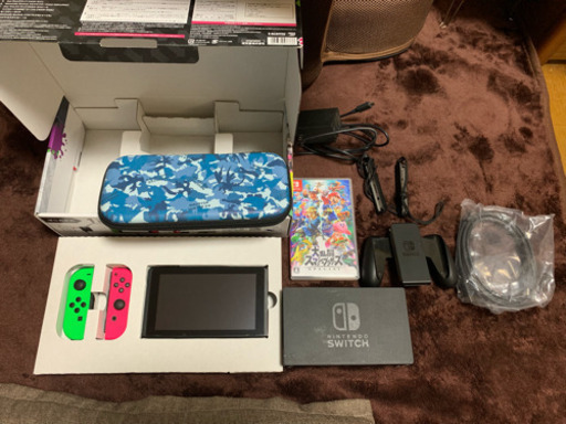 Nintendo Switch スプラトゥーン限定カラー 大乱闘＆モンハンケース付き