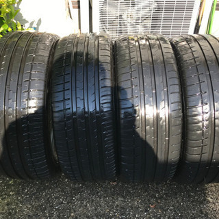 PIRELLI ピレリのタイヤ