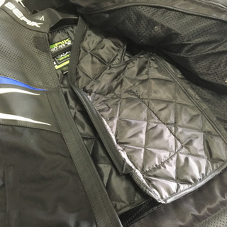 [BERIK]新品パンチングレザー/メッシュジャケット Lサイズ BERIK]新品パンチングレザー/メッシュジャケット Lサイズ