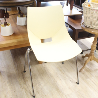 J034)【美品】コスカチェア koska chair スタッキ...