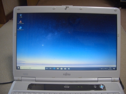 Core i3 ノートパソコン　FMV-BIBLO NF/G60T すぐに使用できます