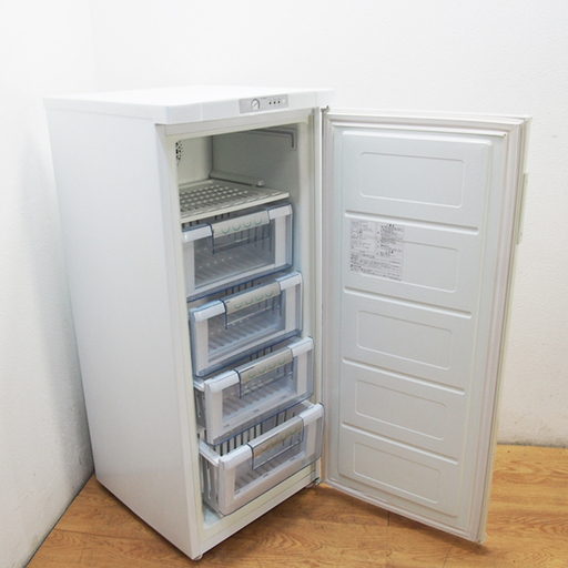 配達設置無料！ドア冷凍庫 大家族などにはとても便利です EL12