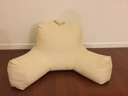 背もたれ クッション ベッドの上でソファ オフホワイト プラザ ひとみ 駒沢大学のソファ クッション の中古あげます 譲ります ジモティーで不用品の処分