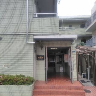 新宿百人町　個室型レンタルオフィス　6月スタート
