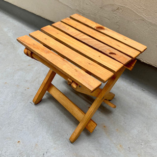 鉢植え置いてインテリアに使える木製 折りたたみ椅子・台