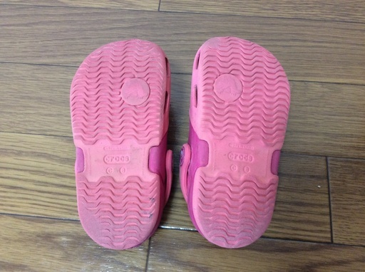 女の子 クロックス サンダル 15センチ たや 葛西のキッズ用品 子供用シューズ の中古あげます 譲ります ジモティーで不用品の処分