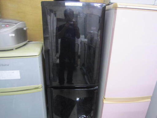 三菱　MR-P15S-B 145L冷蔵庫　２０１１年製ブラック