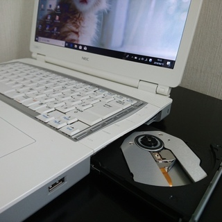【取引中】　NEC　 LaVie　Windows10　綺麗なホワイト