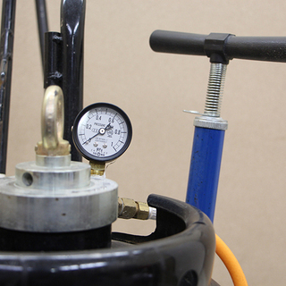 HANTA csk-10 アスファルトスプレヤ 道路舗装機械 範多機械(6UD3327Yw) HANTA csk-10 アスファルトスプレヤ 道路舗装機械 範多機械(6UD3327Yw)