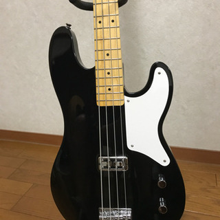 値下げしました！ Squier カブロニータ ベース