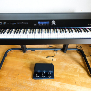 Roland V-Piano Evolution + 純正スタンドKS-V8 【定価合計66万円】